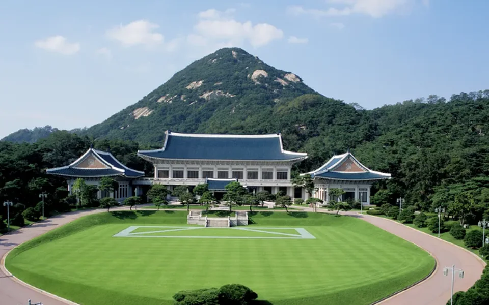 청와대 본관 전경